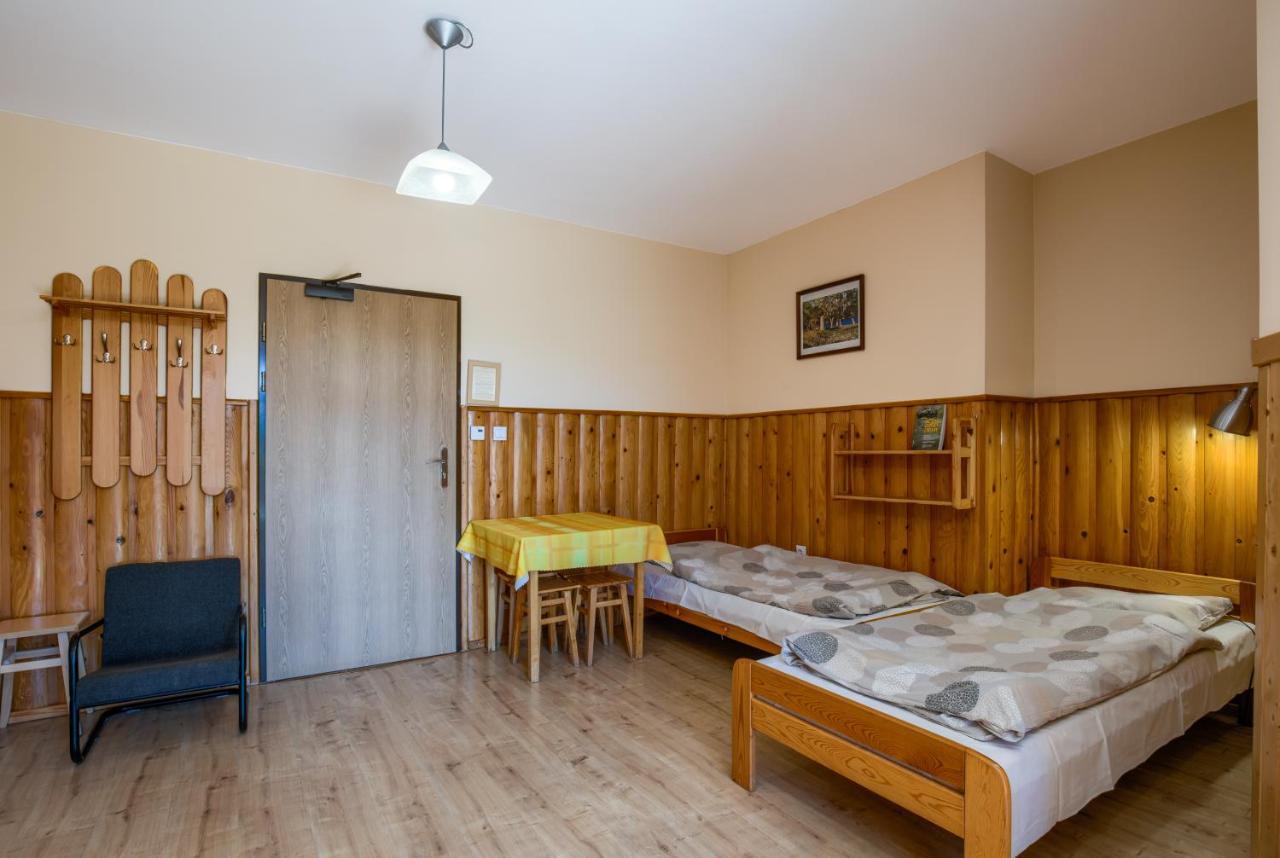Bed and Breakfast Schronisko Pttk Trzy Korony Сромовце-Нижне Экстерьер фото