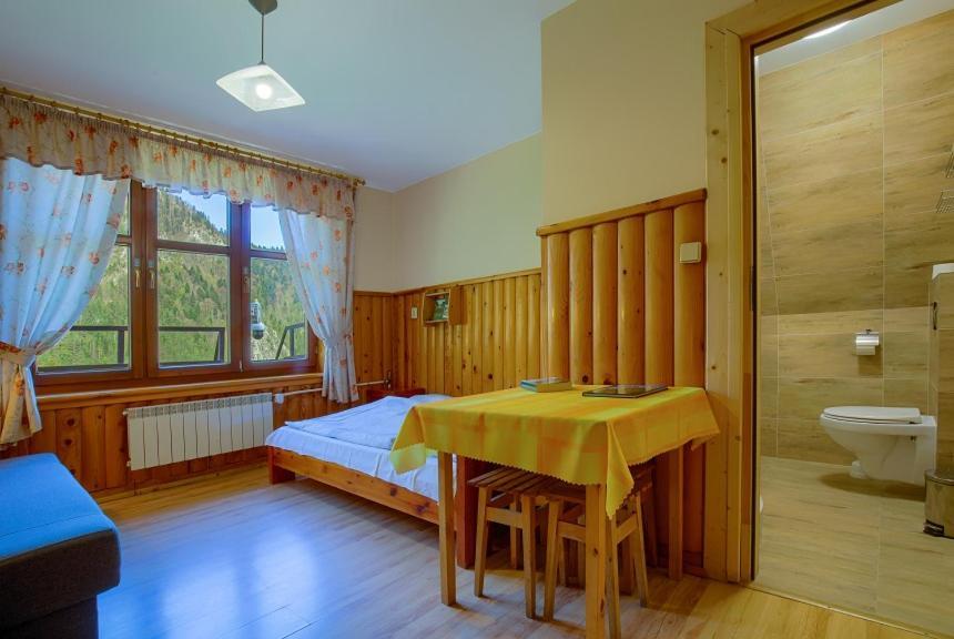 Bed and Breakfast Schronisko Pttk Trzy Korony Сромовце-Нижне Экстерьер фото