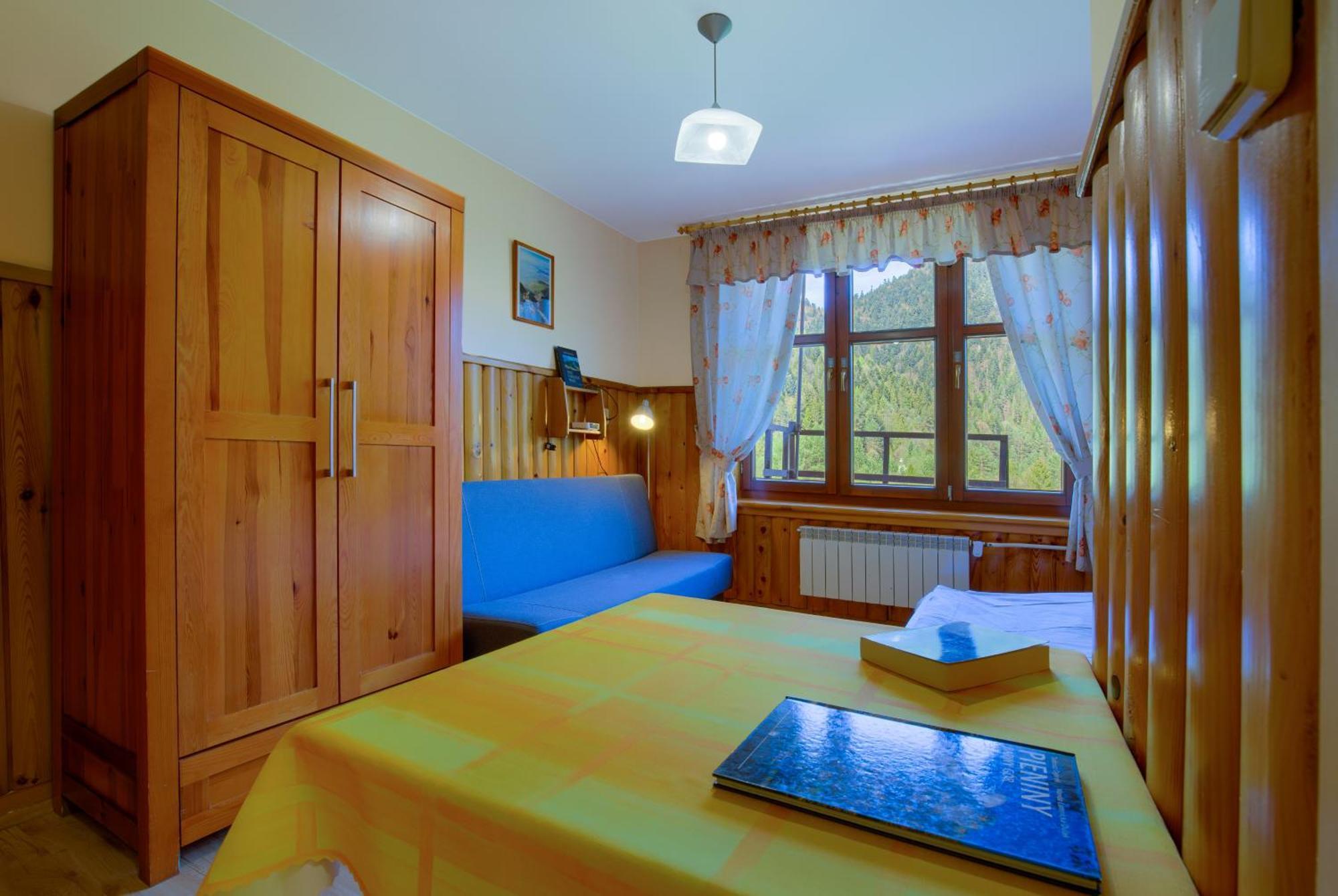 Bed and Breakfast Schronisko Pttk Trzy Korony Сромовце-Нижне Экстерьер фото