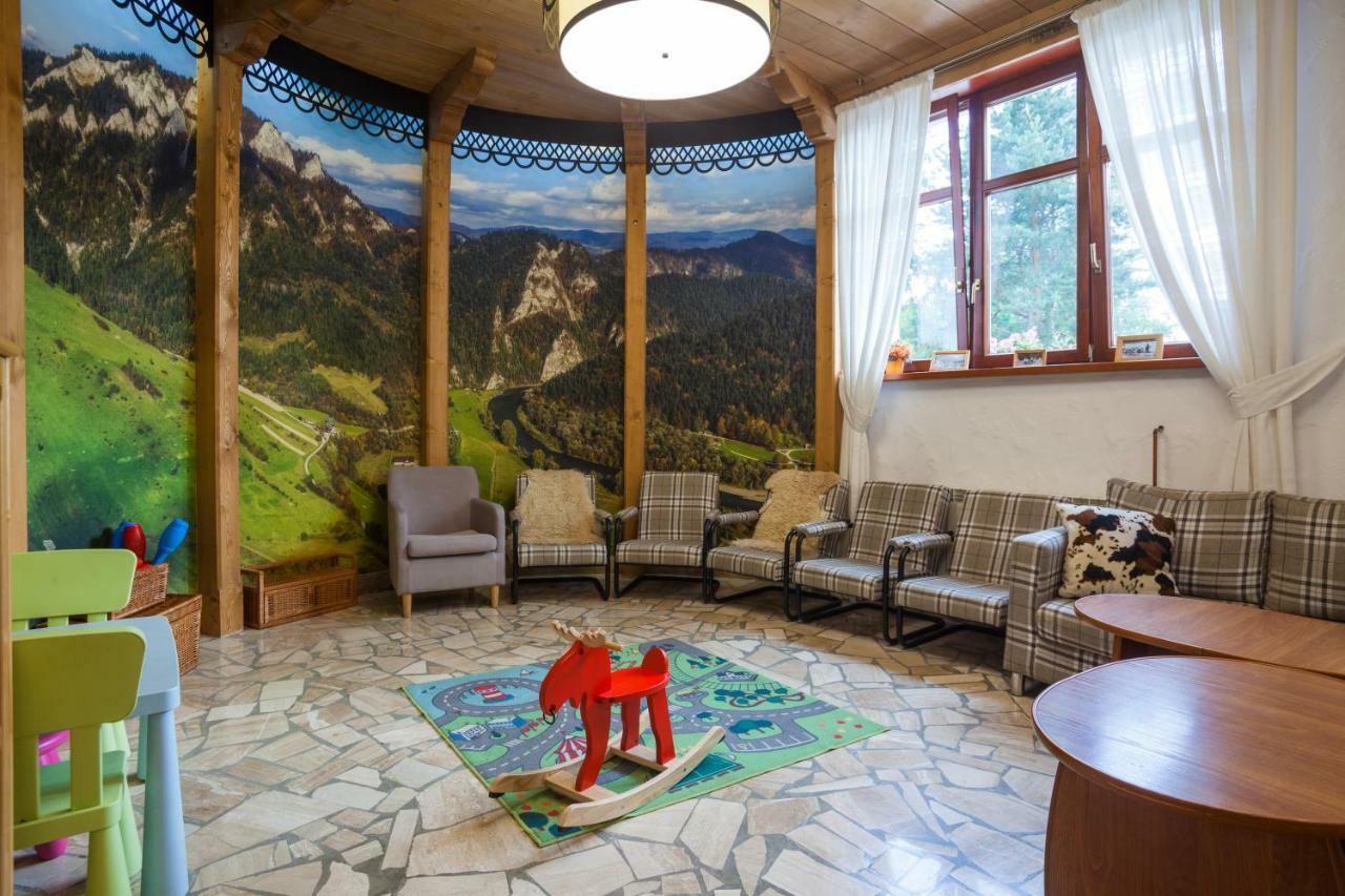 Bed and Breakfast Schronisko Pttk Trzy Korony Сромовце-Нижне Экстерьер фото